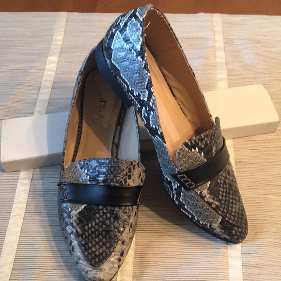 VEGAN Snakeskin Slip-on Loafers - Picture 7 of 8